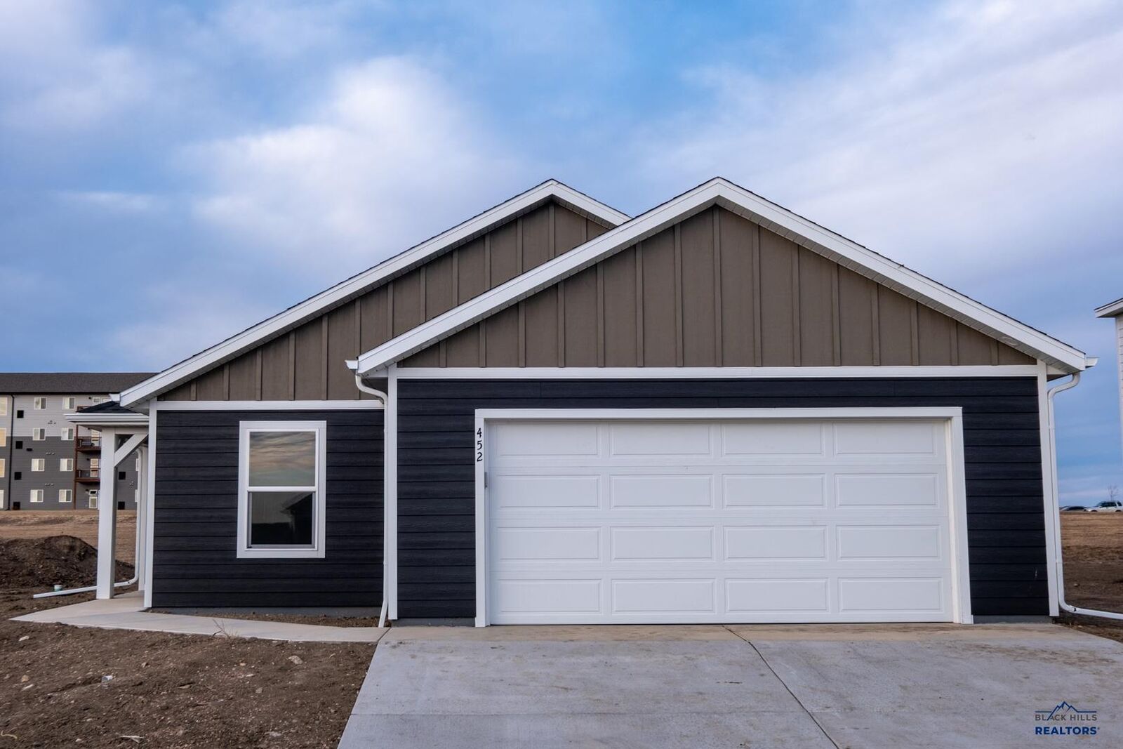 Property Photo:  452 Henry Potter Rd  SD 57719 