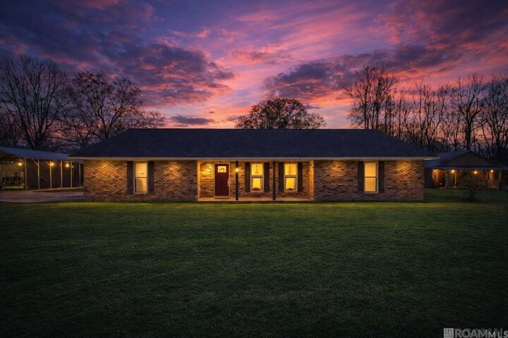 Property Photo: 20354 Plank Rd LA 70791