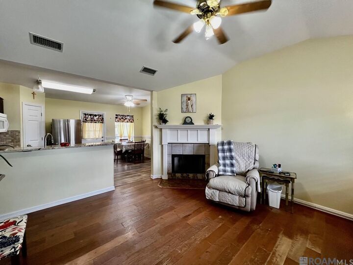 Property Photo:  13519 Chase St  LA 70737 