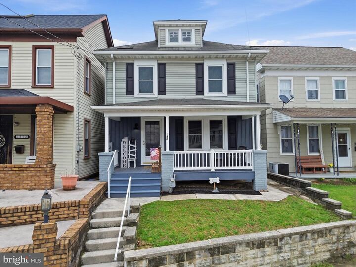 Property Photo:  538 York Street  PA 17331 