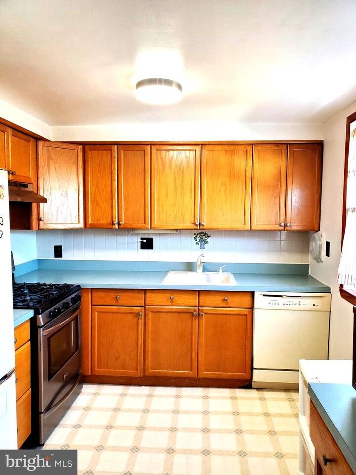 Property Photo: 12032 Farwell Road PA 19154