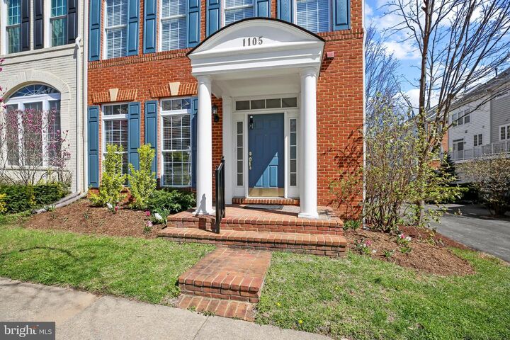 Property Photo:  1105 Havencrest Street  MD 20850 