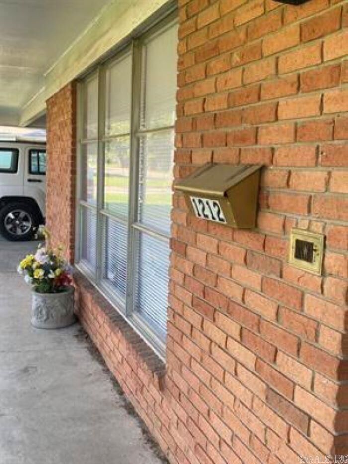 Property Photo:  1212 Donaghey Ave.  AR 72034 