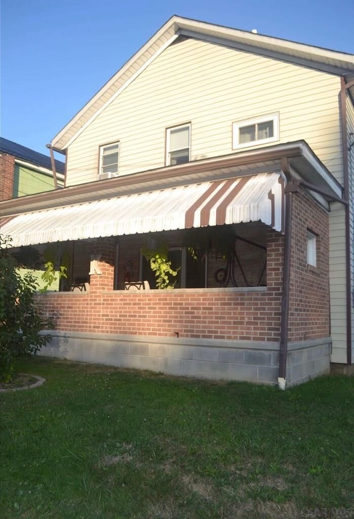 Property Photo:  402 9th St.  PA 15963 