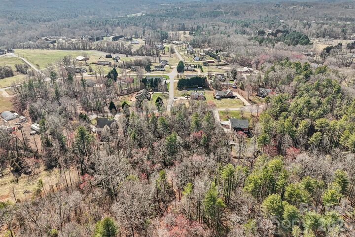Property Photo:  1046 Julius Court  NC 28645 