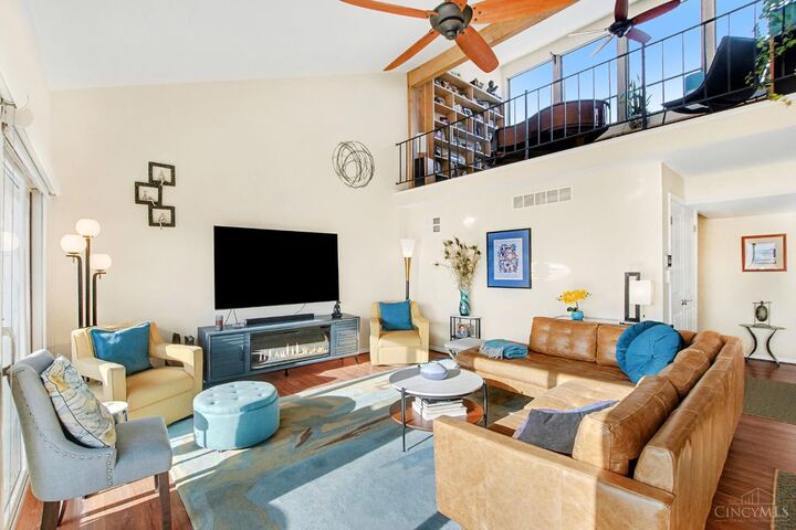 Property Photo:  3304 Columbia Parkway  OH 45226 