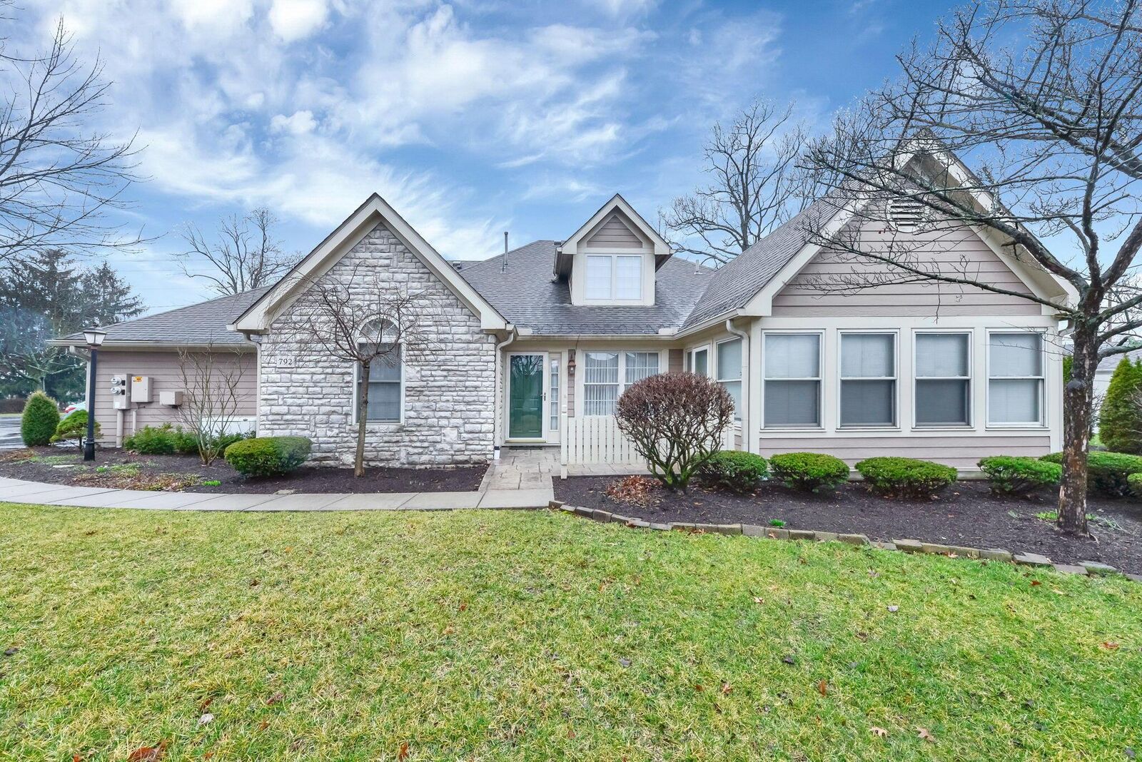 Property Photo:  792 Stone Ridge Way  OH 43055 