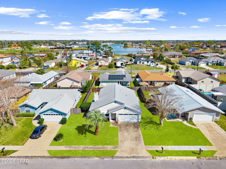 Property Photo:  714 J J Drive  FL 32404 