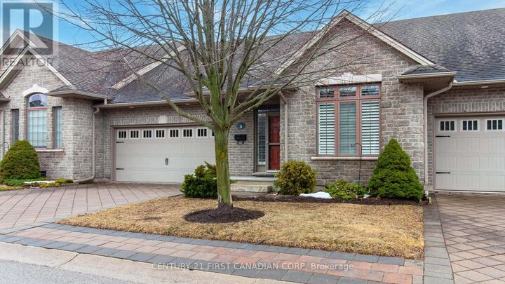 Photo de la propriété:  2295 Kains Road 3  ON N6K 5E2 