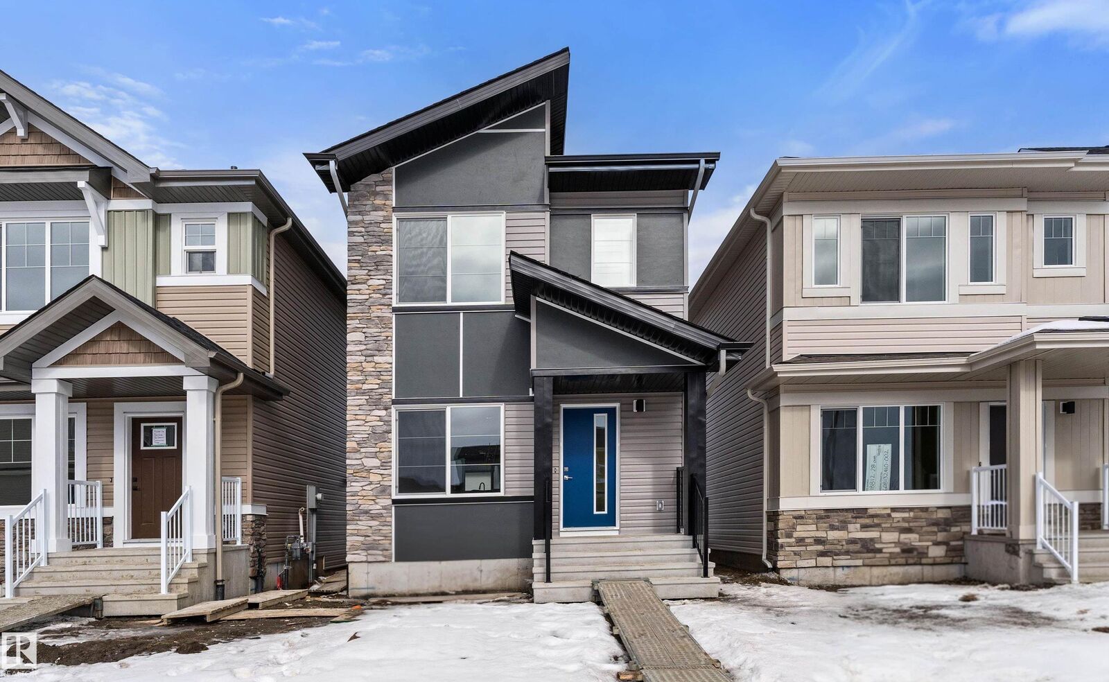 Property Photo:  18816 28 Avenue NW  AB T6M 3J1 