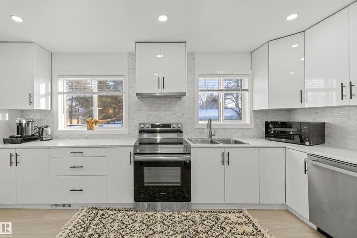 Property Photo: 3429 120 Avenue NW AB T5W 1K1