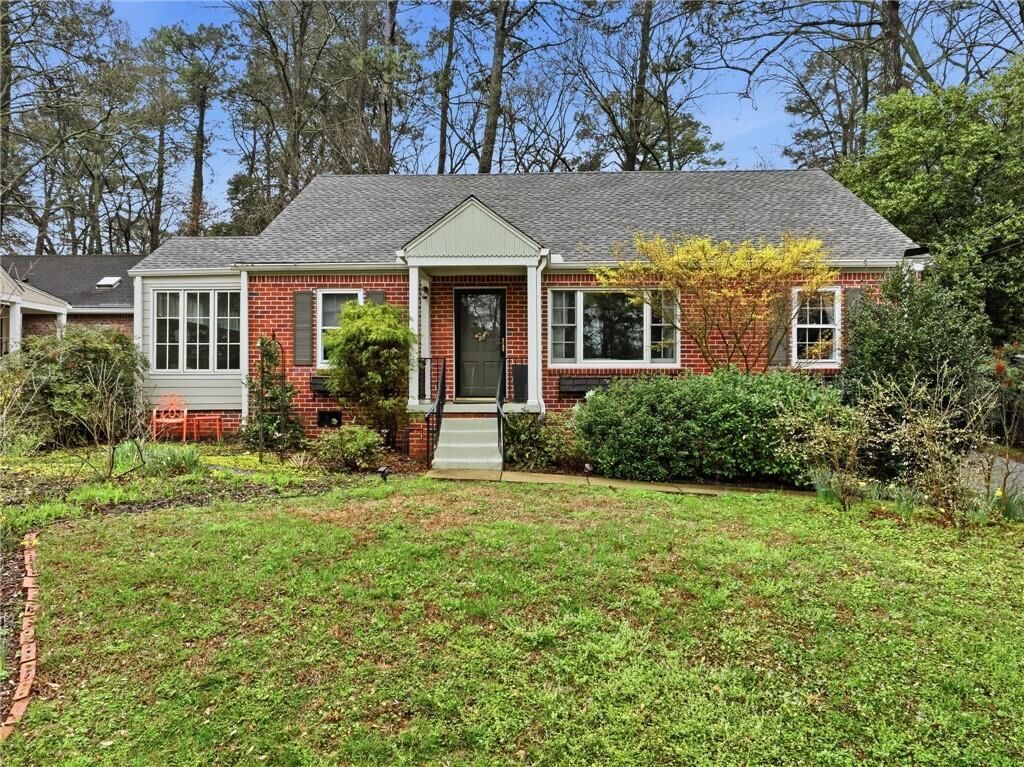 Property Photo:  1913 Westminster Way  GA 30307 