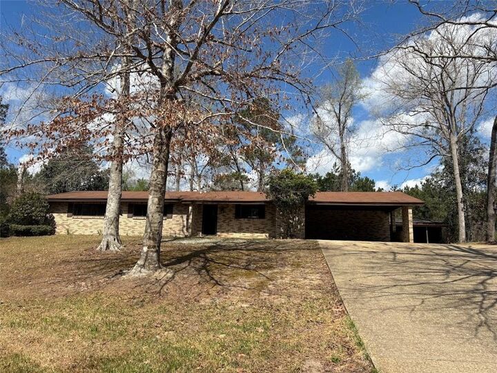 Property Photo:  308 Mosley Road  LA 71483 