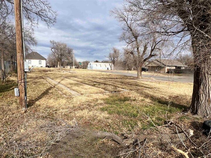 Property Photo: 709 10th Avenue KS 67801