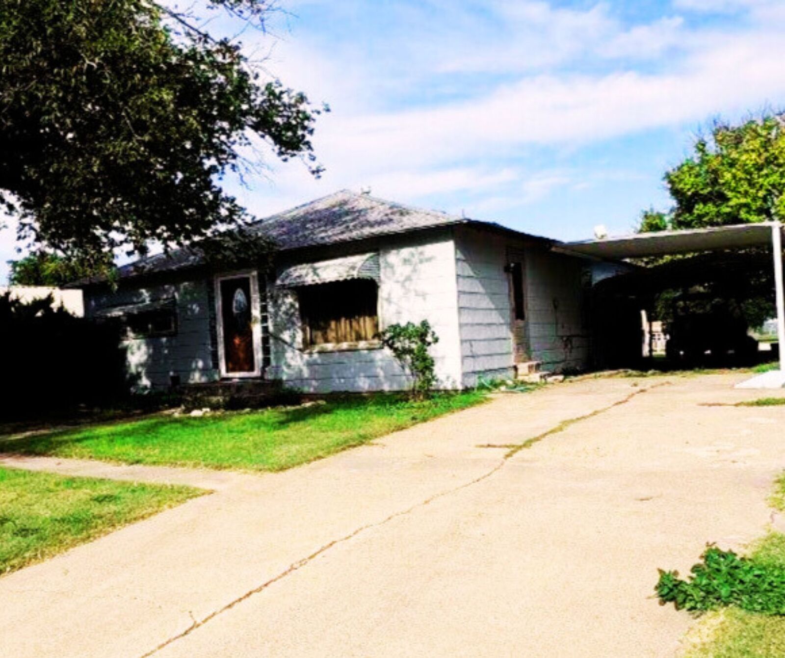 Property Photo: 606 Chestnut KS 67844