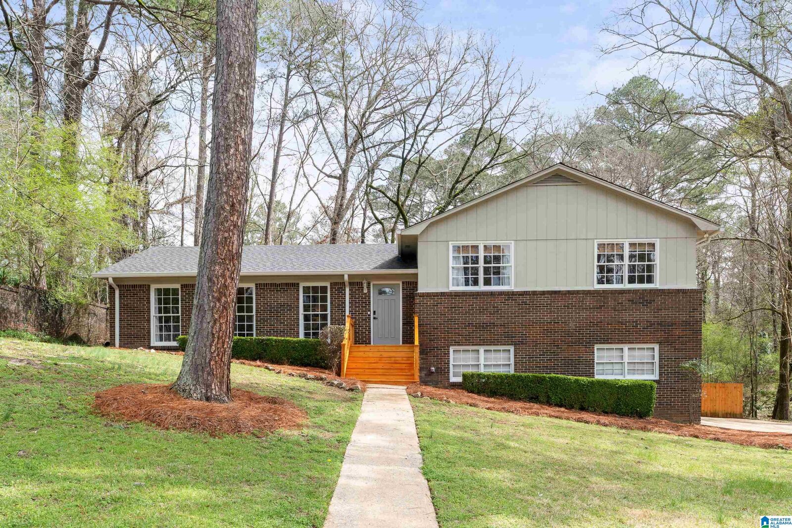 Property Photo:  5005 Mineola Lane  AL 35244 