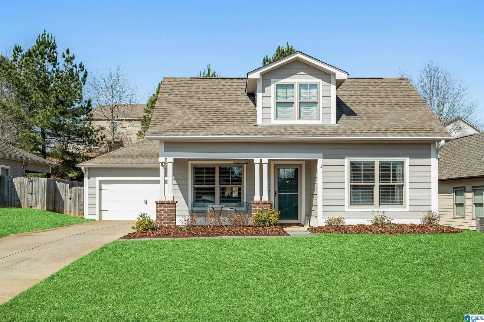 Property Photo: 609 Polo Circle AL 35043