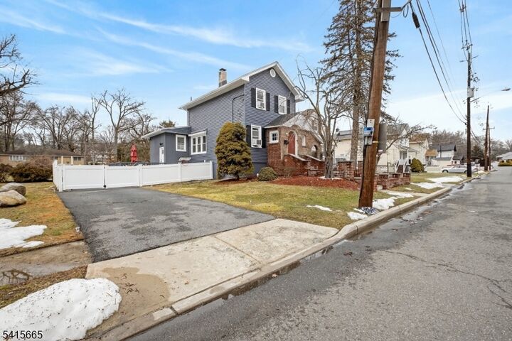 Property Photo:  652 Harvard St  NJ 07646 