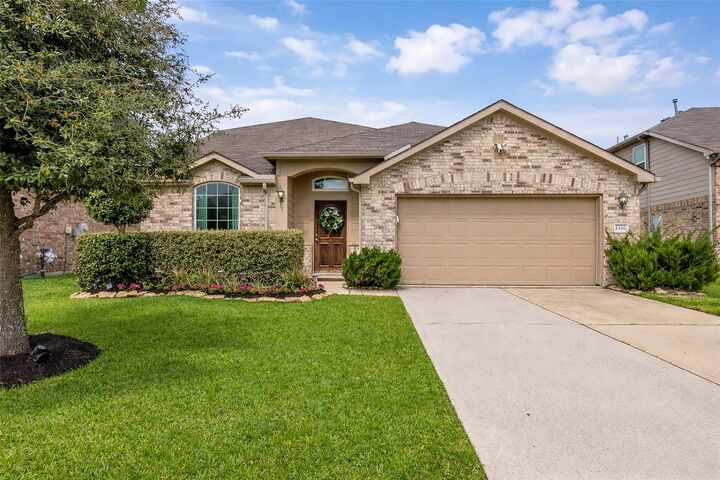 Property Photo:  2326 Sandlewood Trail Lane  TX 77014 