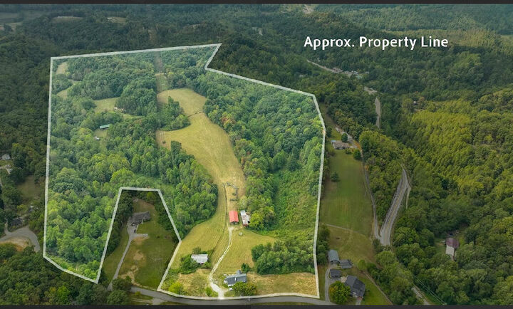 Property Photo:  242 Lodge Hall Road  KY 40447 