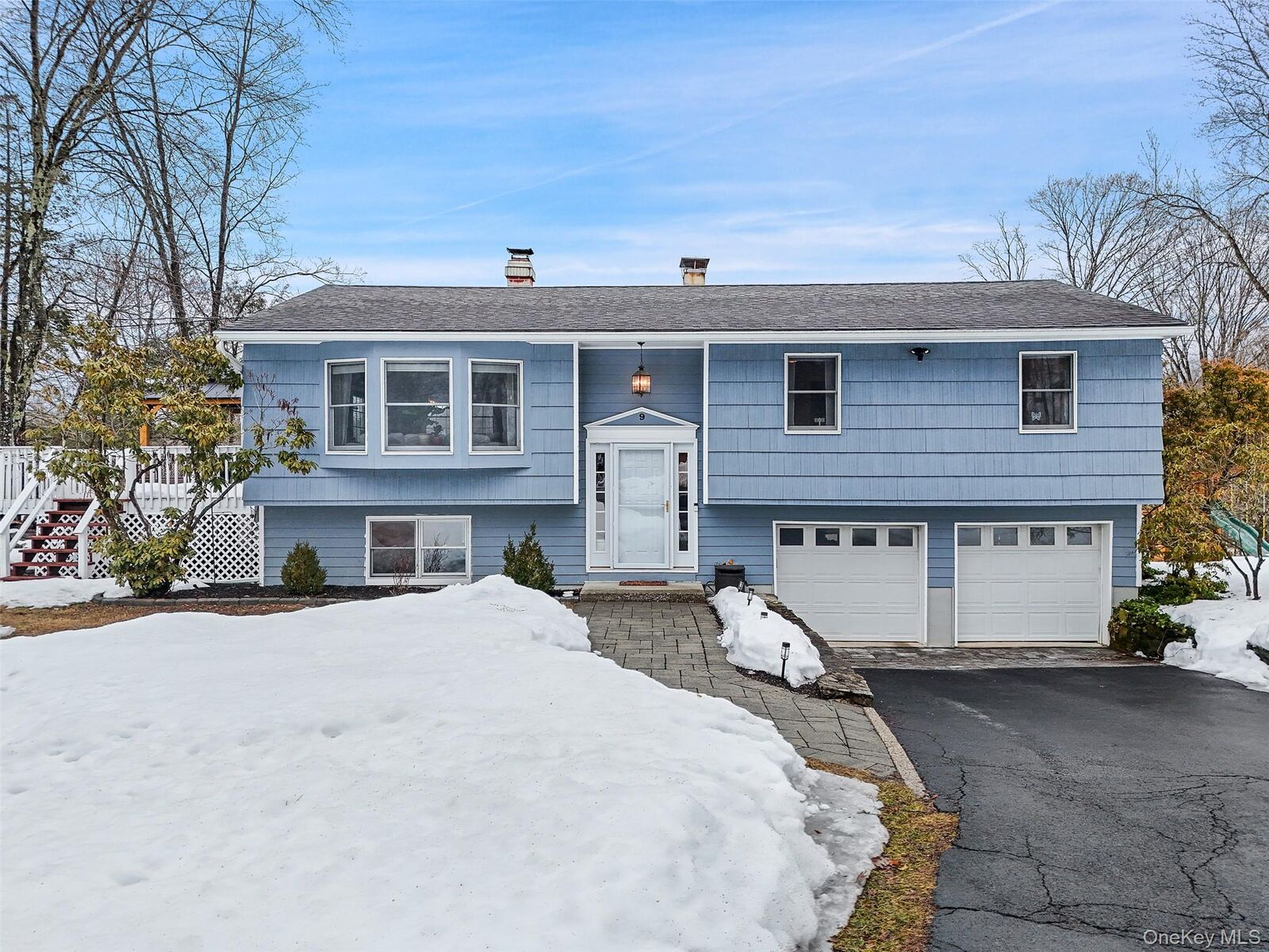 Property Photo:  9 Mercury Court  NY 10512 