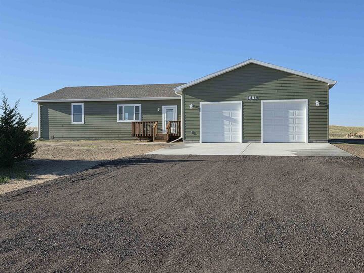 Property Photo:  3884 W Highland Dr  NE 69101 