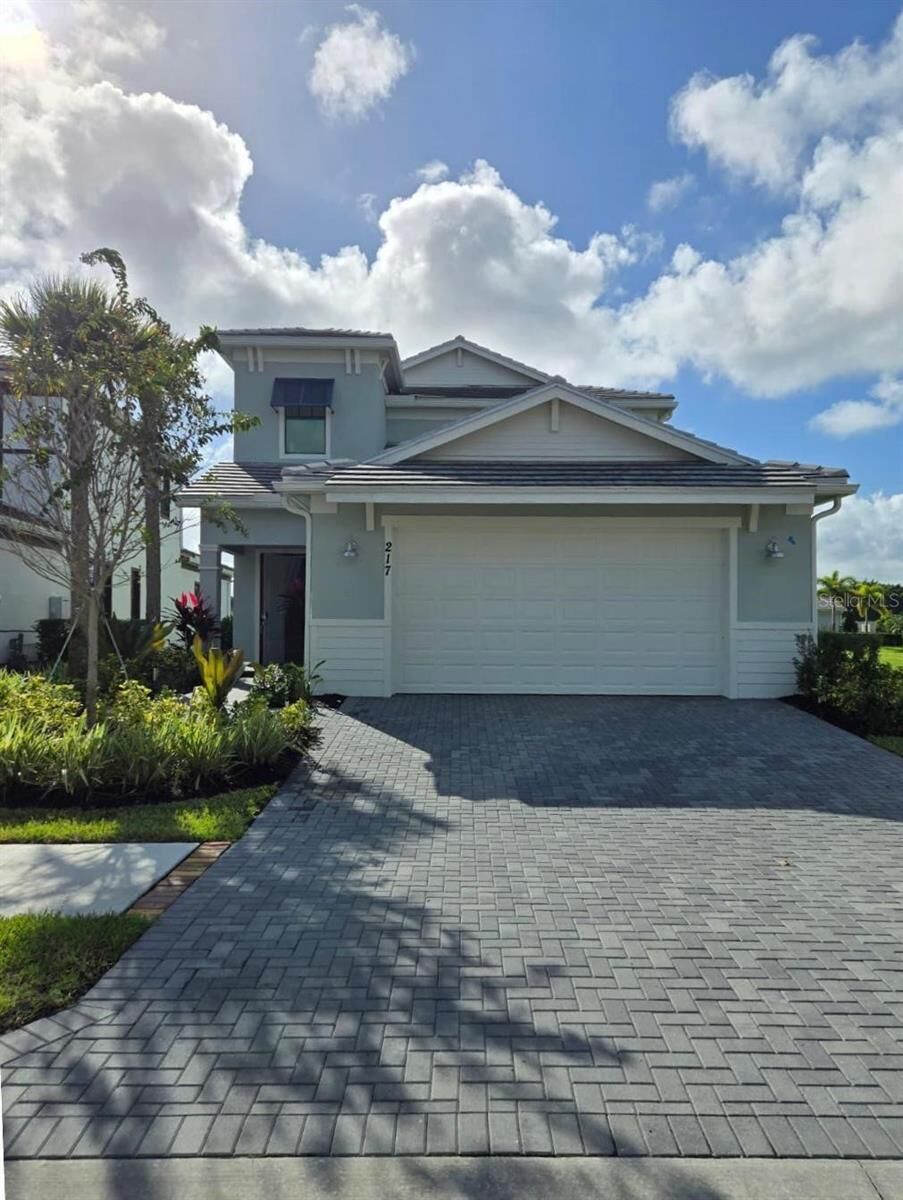Property Photo: 217 SE Fascino Circle FL 34984