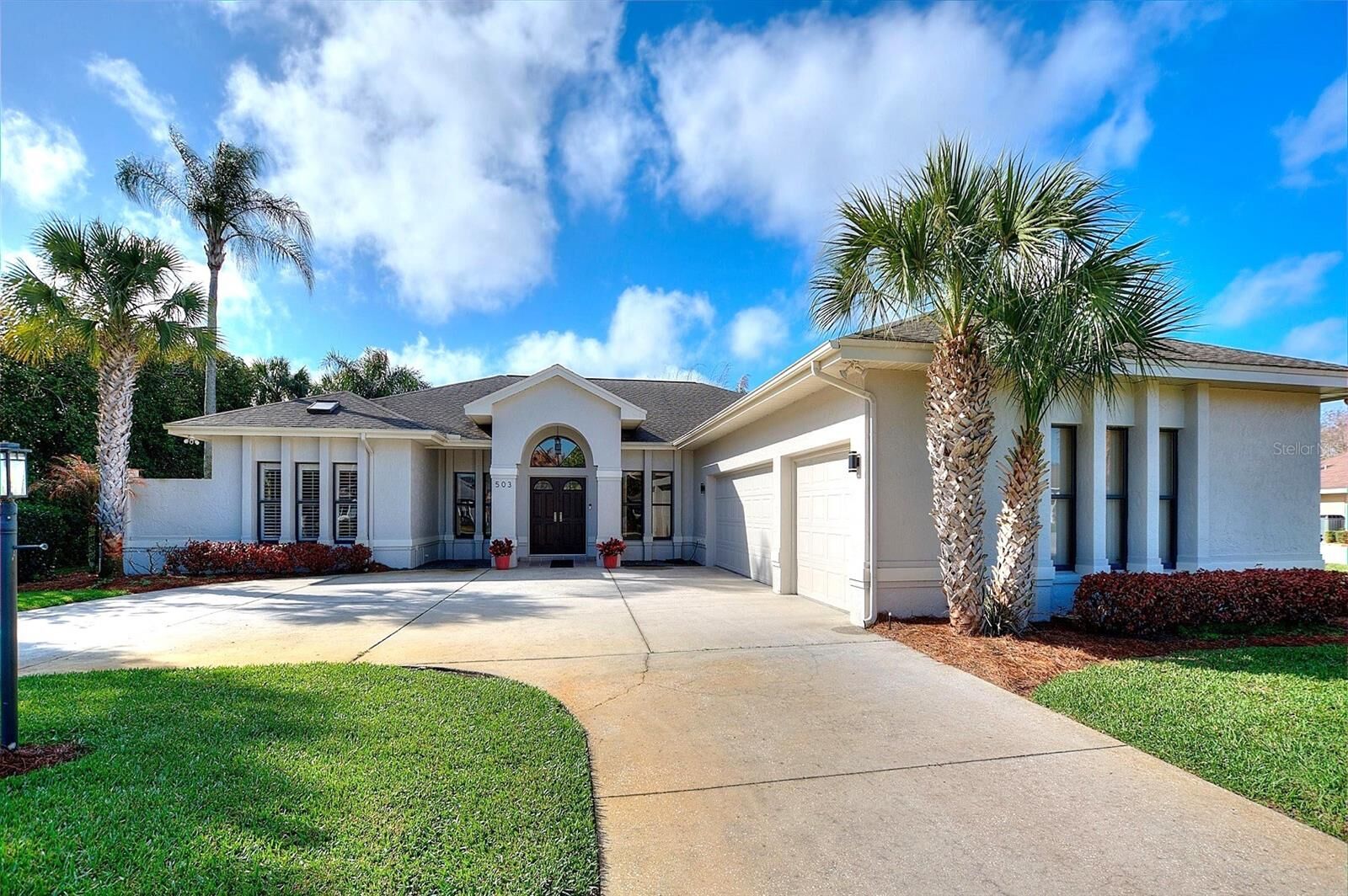 Property Photo:  503 Hamilton Shores Court NE  FL 33881 