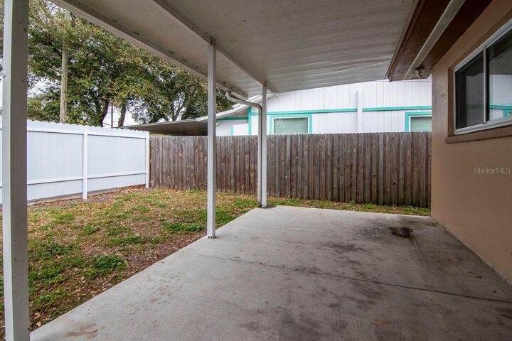 Property Photo:  1528 S Myrtle Avenue  FL 33756 