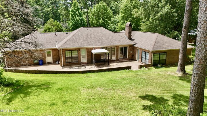 Property Photo: 307 Longwood Drive MS 39056