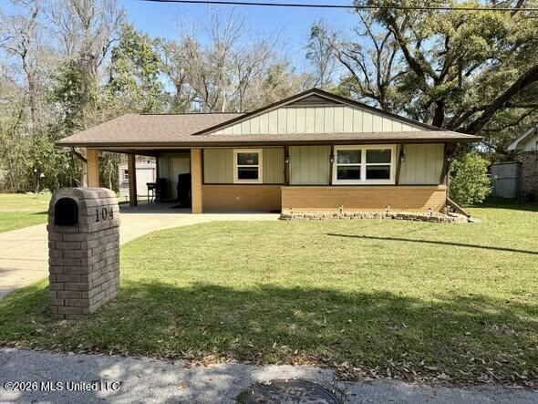 Property Photo: 104 Twin Cedar Avenue MS 39560
