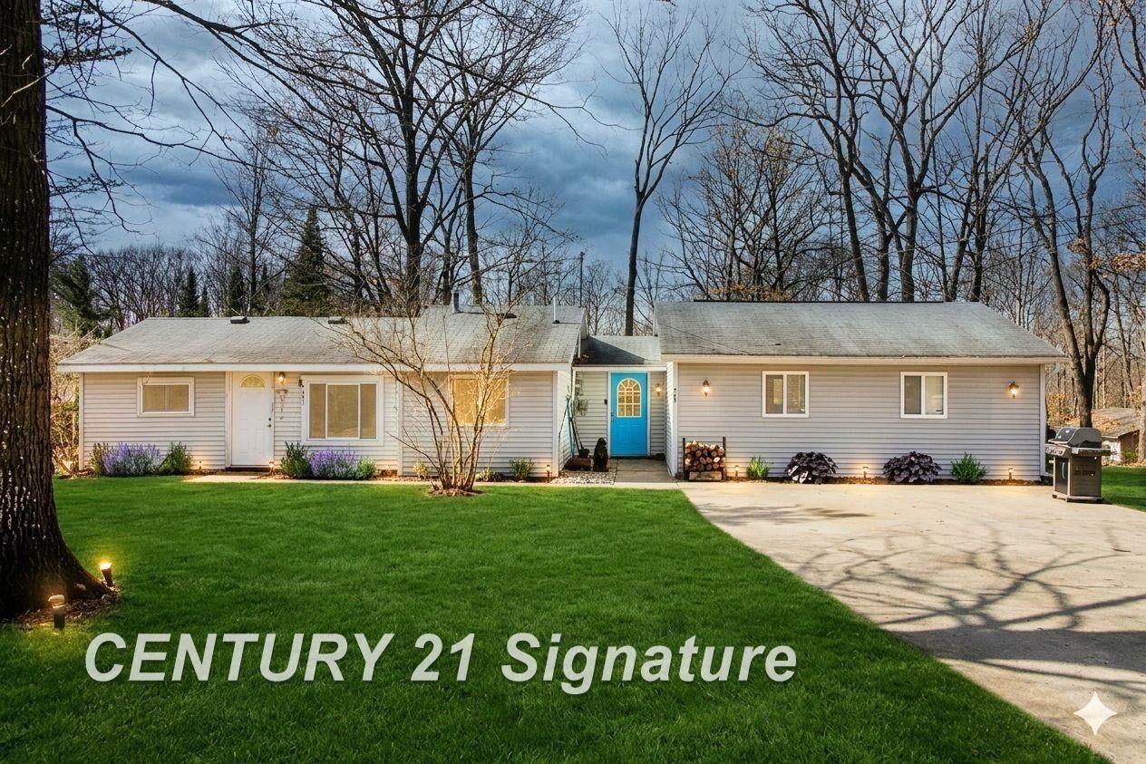 Property Photo:  4041 Janet Road  MI 48625 