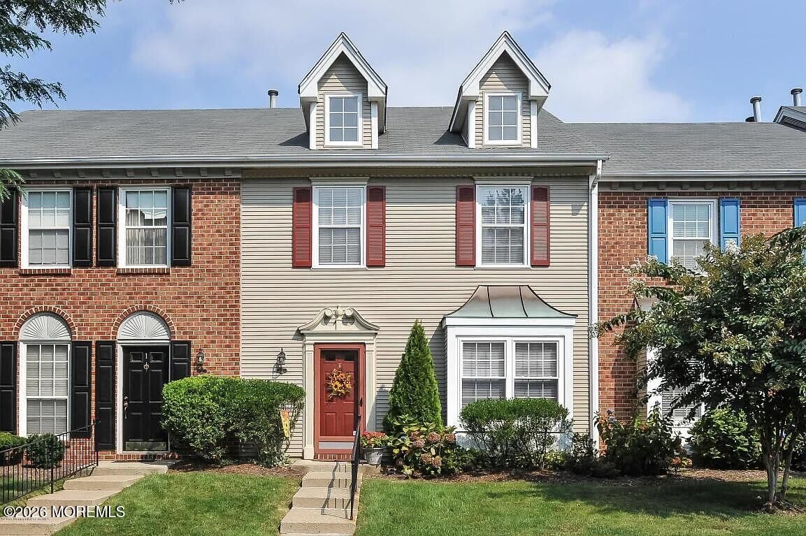 Property Photo:  3 Preakness Court  NJ 07724 