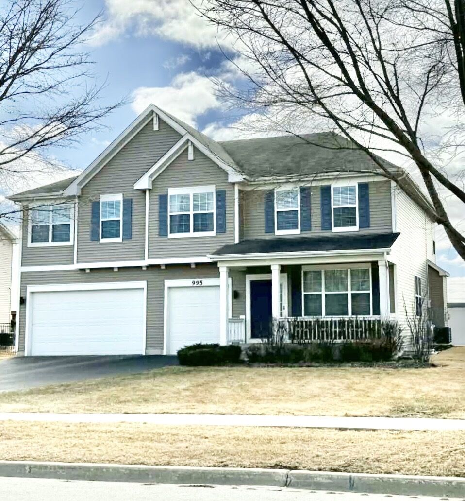 Property Photo:  995 Bluff Quarry Drive  IL 60177 