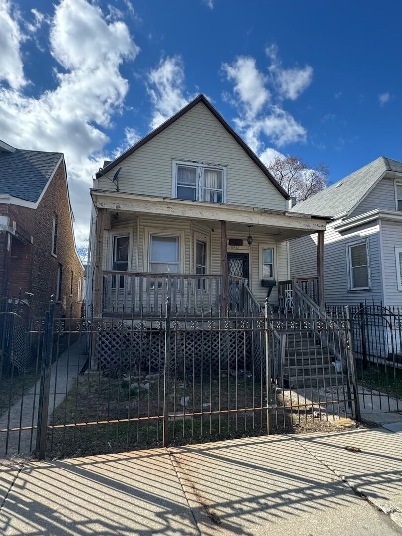 Property Photo:  6432 S Damen Avenue  IL 60636 