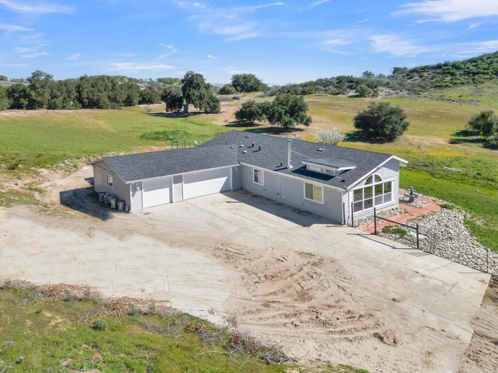 Property Photo:  53330 Smith Road  CA 93426 