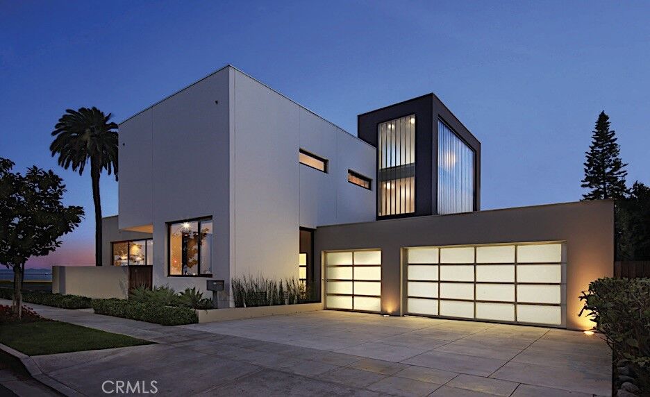 Property Photo:  2767 E Ocean  CA 90803 