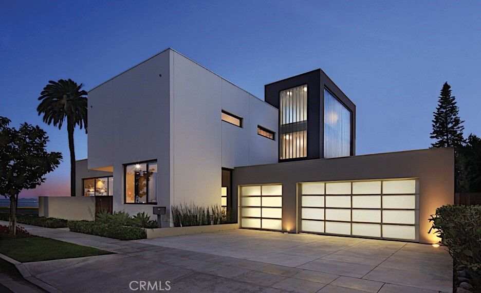 Property Photo:  2767 E Ocean  CA 90803 