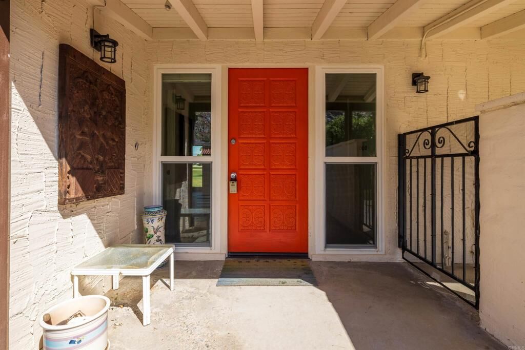 Property Photo:  1653 Montezuma Court 10  CA 92004 