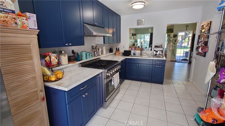 Property Photo:  4109 W 5th 57  CA 92703 