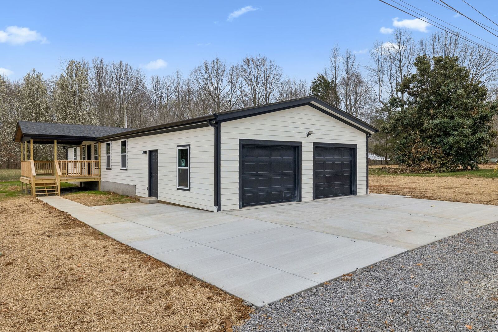 Property Photo: 1985 Mosley Ferry Rd TN 37035