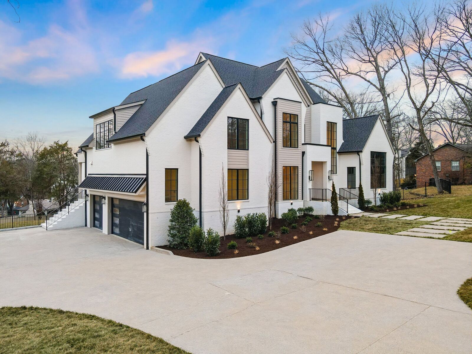 Property Photo:  735 Richfield Dr  TN 37205 