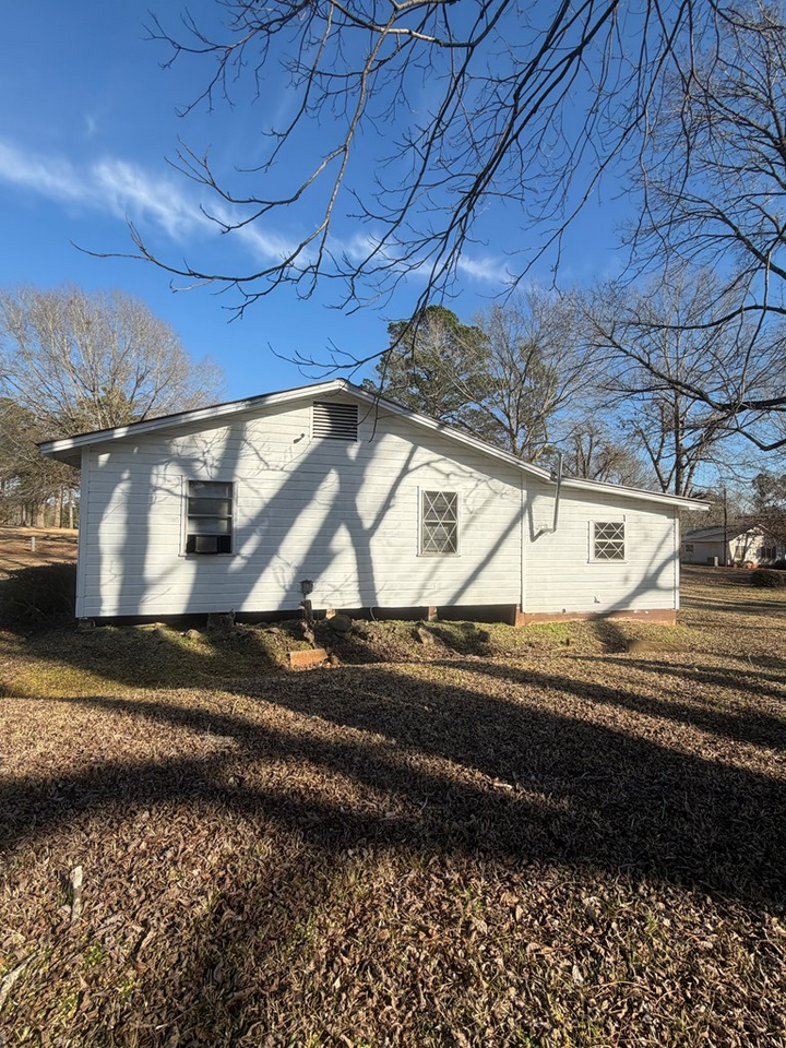 Property Photo:  1108 Spruce Street  TX 75972 