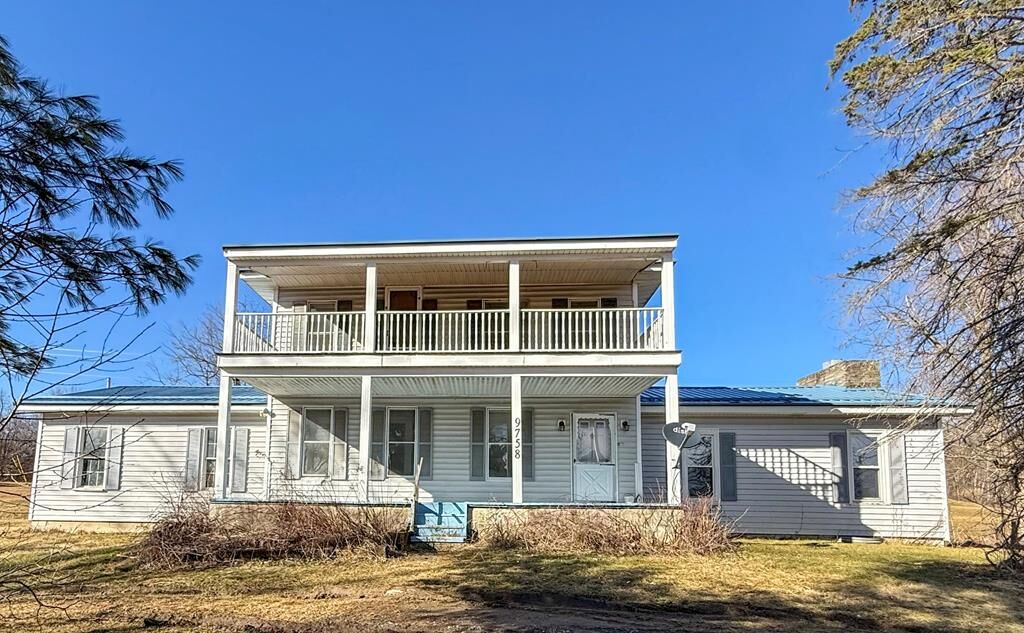 Property Photo:  9758 N Rome Rd  PA 18810 