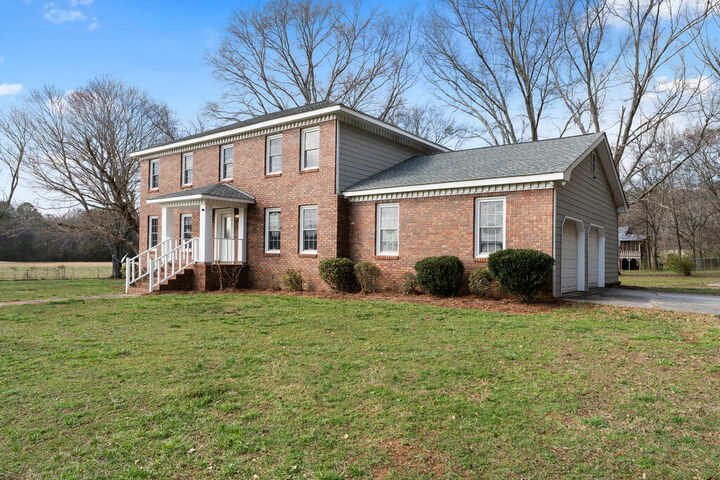Property Photo:  174 Cline Drive  GA 30120 