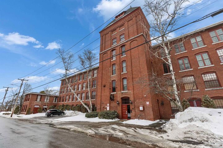 Property Photo:  470 Silver Street  NH 03103 