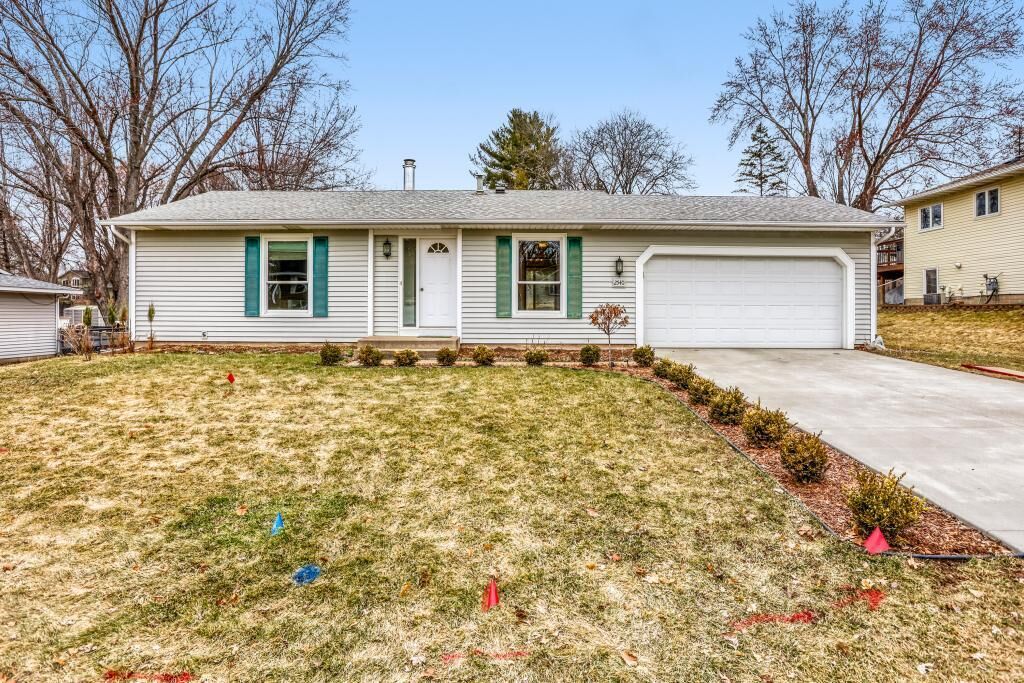 Property Photo: 2540 Interlachen Drive MN 55082