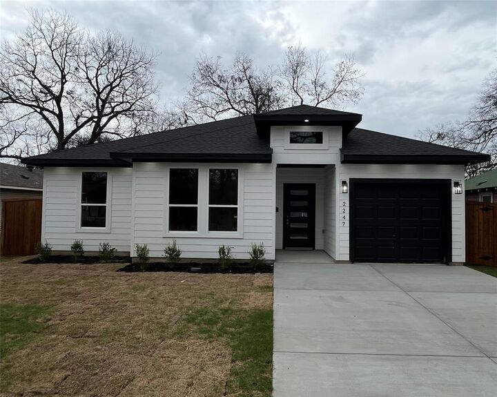 Photo de la propriété:  2247 Garden Drive  TX 75215 