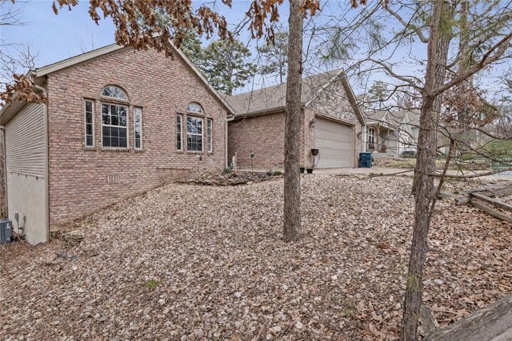 Property Photo:  20 Hambleton Drive  AR 72714 