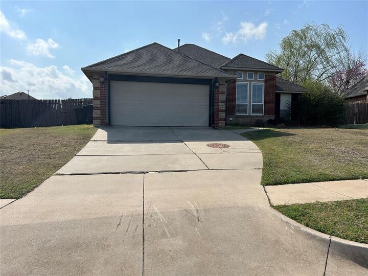 Property Photo:  16109 Sonoma Lake Boulevard  OK 73013 